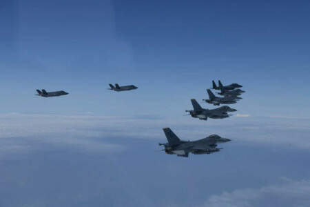 US and South Korean warplanes begin largest ever air drills