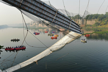 Death toll from India bridge collapse rises to 132, search on for missing