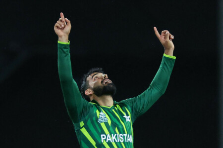Pakistan focusing on controllables in bid to reach T20 World Cup semis: Shadab