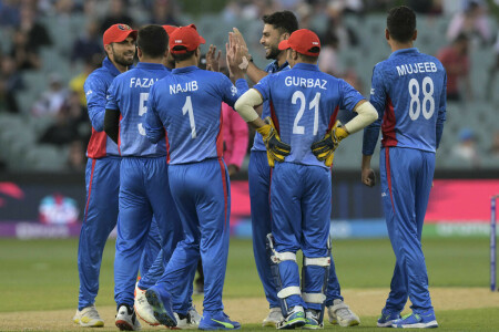 Afghanistan opt to bowl, Australia&rsquo;s Finch out injured