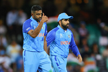 India aim to be clincial in T20 World Cup semi-final push