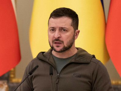 Ukraine warns of more attacks on infrastructure, as mayor urges Kyiv to prepare for the worst