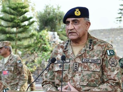 COAS visits Sialkot, Mangla garrisons as &lsquo;part of his farewell visits&rsquo;: ISPR