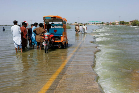 Pakistan at COP27 demands climate aid, says &lsquo;dystopia&rsquo; already here
