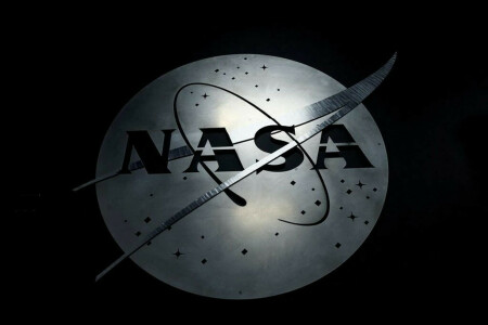 Piece of Challenger space shuttle found off Florida coast