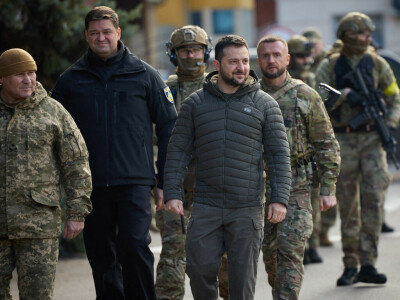 Zelensky visits Ukraine&rsquo;s Kherson after Russian retreat
