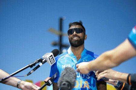 India captain Pandya dismisses Vaughan&rsquo;s World Cup criticism