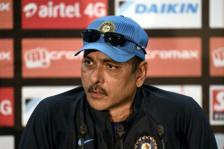 Shastri tells India to pick new T20 captain, follow England template