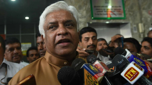 Sri Lanka's Ranatunga ordered to pay over cricket feud