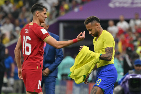 Neymar to miss Brazil&rsquo;s next World Cup match with ankle injury