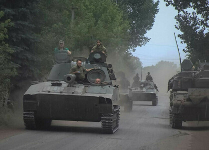 Ukraine warns of more Russian attacks as fighting rages in Donetsk