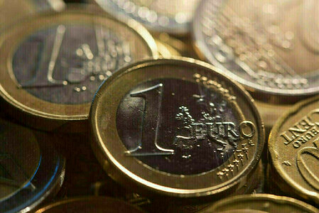 Euro zone yields fall as China protests increase concerns over economy