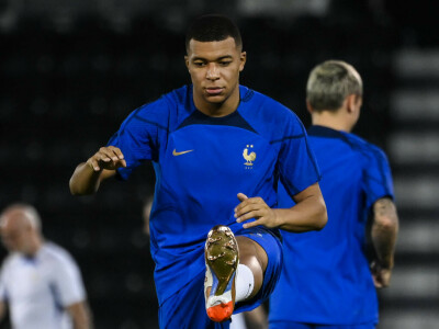 France, England in World Cup spotlight after Messi helps Argentina into quarters