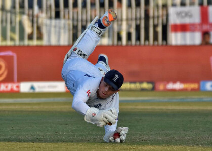 England recall Wood, Pope retains keeper&rsquo;s gloves for Multan Test