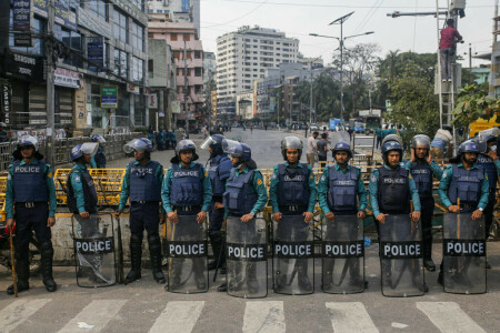 Bangladesh opposition says top leaders taken by police