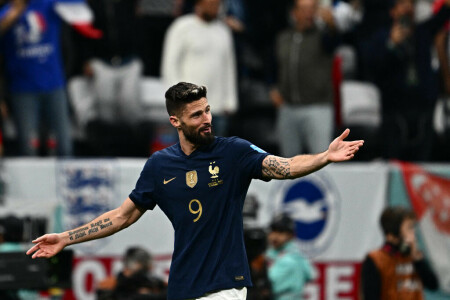 Giroud&rsquo;s magnificent World Cup continues as France evoke spirit of 2018