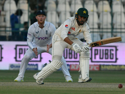 Pakistan fight back after England set stiff second Test target