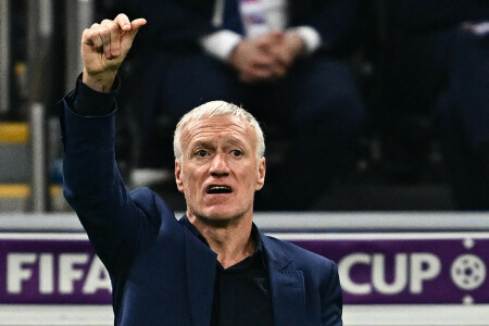 &lsquo;Proud&rsquo; France coach Deschamps ready to counter Messi in World Cup final
