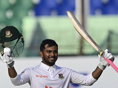 Zakir hits hundred in Bangladesh stand but India sniff win