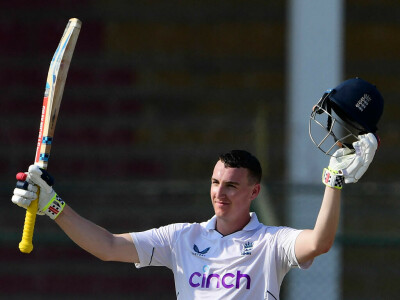 Brook ton powers England to narrow lead in Karachi