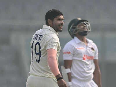 Umesh, Ashwin help India dominate Bangladesh