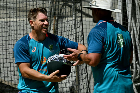 Australia&rsquo;s Warner defiant ahead of 100th Test