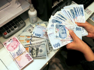 Turkish lira weakens to record low of 18.75 against dollar