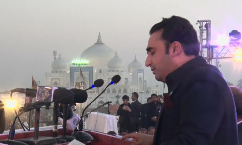 On Benazir's 15th death anniversary, Bilawal reaffirms commitment to fulfil mother's vision