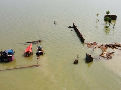 After year of climate disasters, world off-track to curb warming
