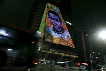Death of Pele, &lsquo;the person who stopped the world&rsquo;: Who is saying what