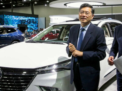 China appoints &lsquo;wolf warrior&rsquo; as new foreign minister