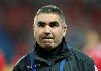 Tunisia coach stays on despite missing World Cup target