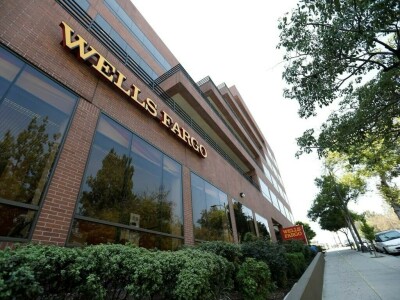 Wells Fargo sacks India executive for urinating on plane passenger