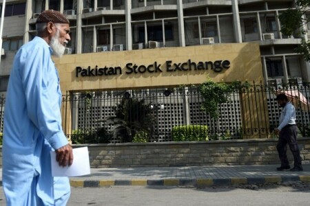 KSE-100 closes range-bound session with marginal loss