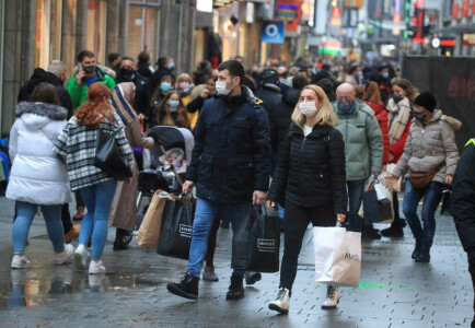 German economy weathering hard winter but risks loom