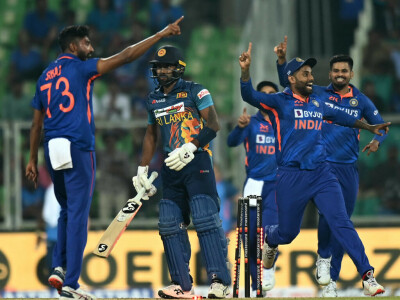Kohli&rsquo;s 166 helps India crush Sri Lanka by record 317 runs
