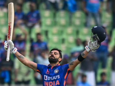 &lsquo;King is back&rsquo;: cricketers hail Kohli masterclass