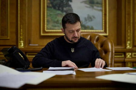 Ukraine expects decisions on tanks at Western defence leaders&rsquo; meeting
