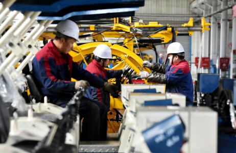 Japan&rsquo;s factory activity extends declines for third straight month