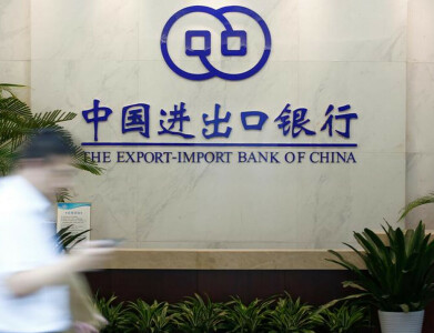 China offers Sri Lanka debt moratorium, IMF help still in doubt