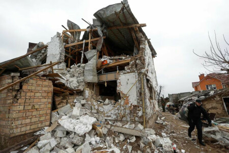 Ukraine comes under Russian missile onslaught after securing tanks from allies