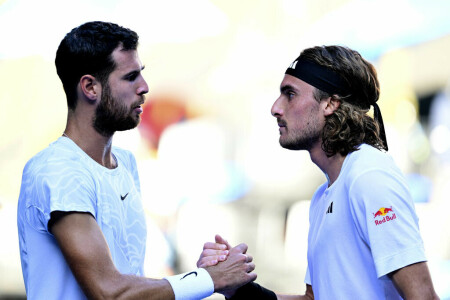 Tsitsipas beats gutsy Khachanov to reach first Australian Open final