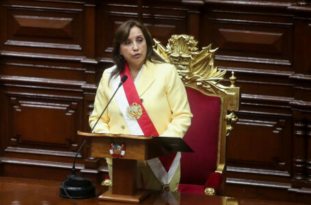 Peru president urges congress to move elections forward