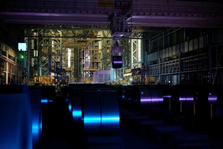 China&rsquo;s industrial profits contract in 2022 on COVID woes