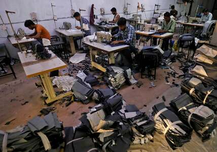 Bleak times ahead for Pakistan’s manufacturing sector Bleak times ahead for Pakistan’s manufacturing sector