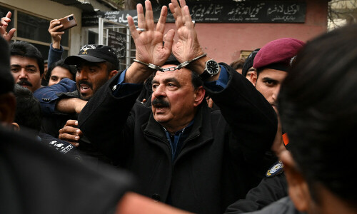 Sindh Police registers FIR against Sheikh Rashid over &lsquo;foul language against FM Bilawal&rsquo;