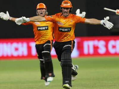 Scorchers beat Heat to win fifth Big Bash League title