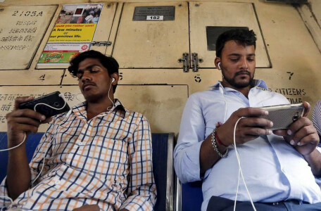 India to ban Chinese-linked betting and loan lending apps
