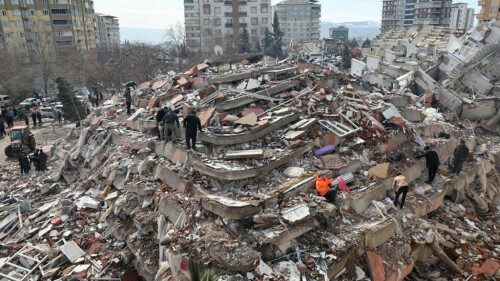 Deadly quake puts Erdogan under pressure in May polls