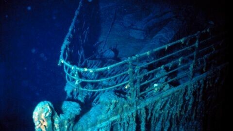 Rare footage of Titanic wreckage shot in 1986 released
